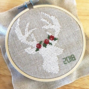 Christmas deer pattern Pdf, Christmas cross stitch pattern, Christmas embroidery, Christmas wall decor, Christmas decorations, Chart