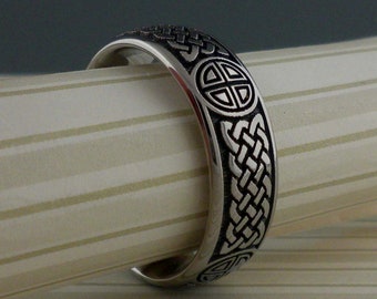 Celtic Shield & Celtic Knot Wedding Ring in Titanium Made in the UK by GETi 7 mm or 9 mm wide Gift Pouched Celtic Band Comfort Fit