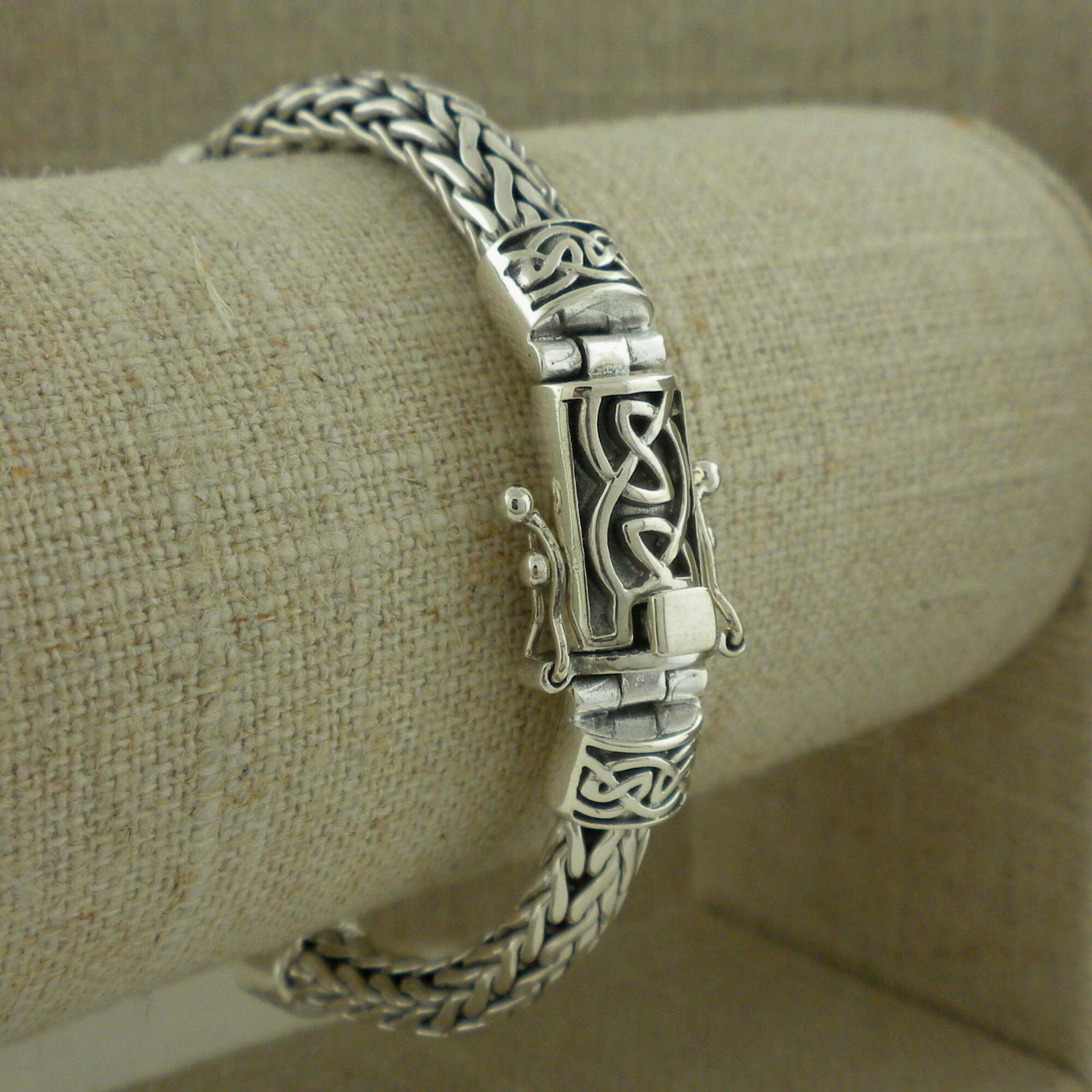 Santaku eight knot silver 925 bracelet - メルカリ