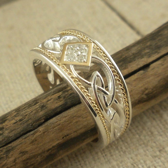 Sterling Silver .06 CTW Diamond Celtic Knot Ring Sterling Silver .06 CTW Diamond Celtic Knot Ring