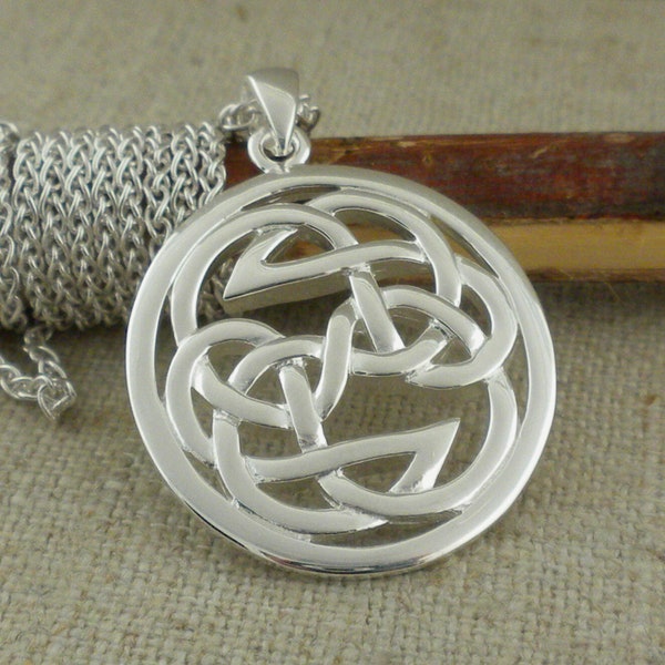 Beau grand pendentif celtique chemin de vie en argent sterling .925 par Keith Jack Jewelry Celtic Lewis Knot 18" chaîne en argent Spiga dans une boîte cadeau