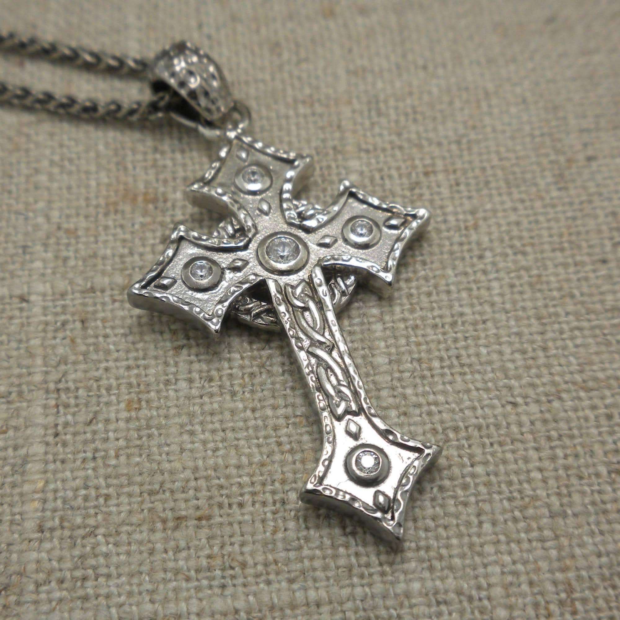 Collana Croce Gotica Con Scomparto Segreto - Ciondolo 3D Con Compartimento Nascosto - Gioiello Alternativo - Foto 6