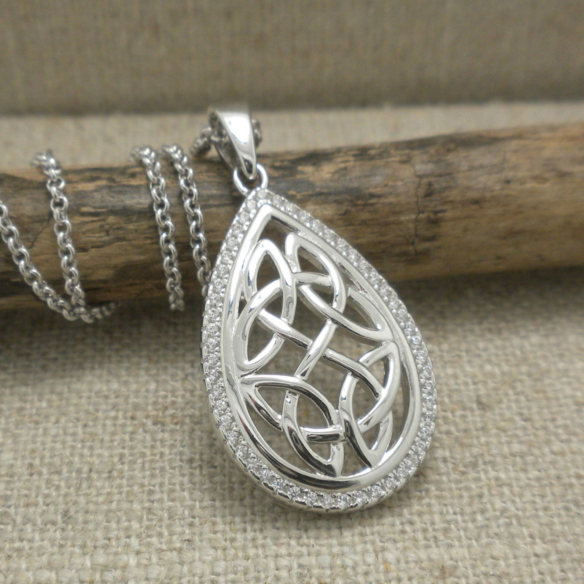 Collier Avec Pendentif Nœud Celtique En Argent Sterling Plaqué Or