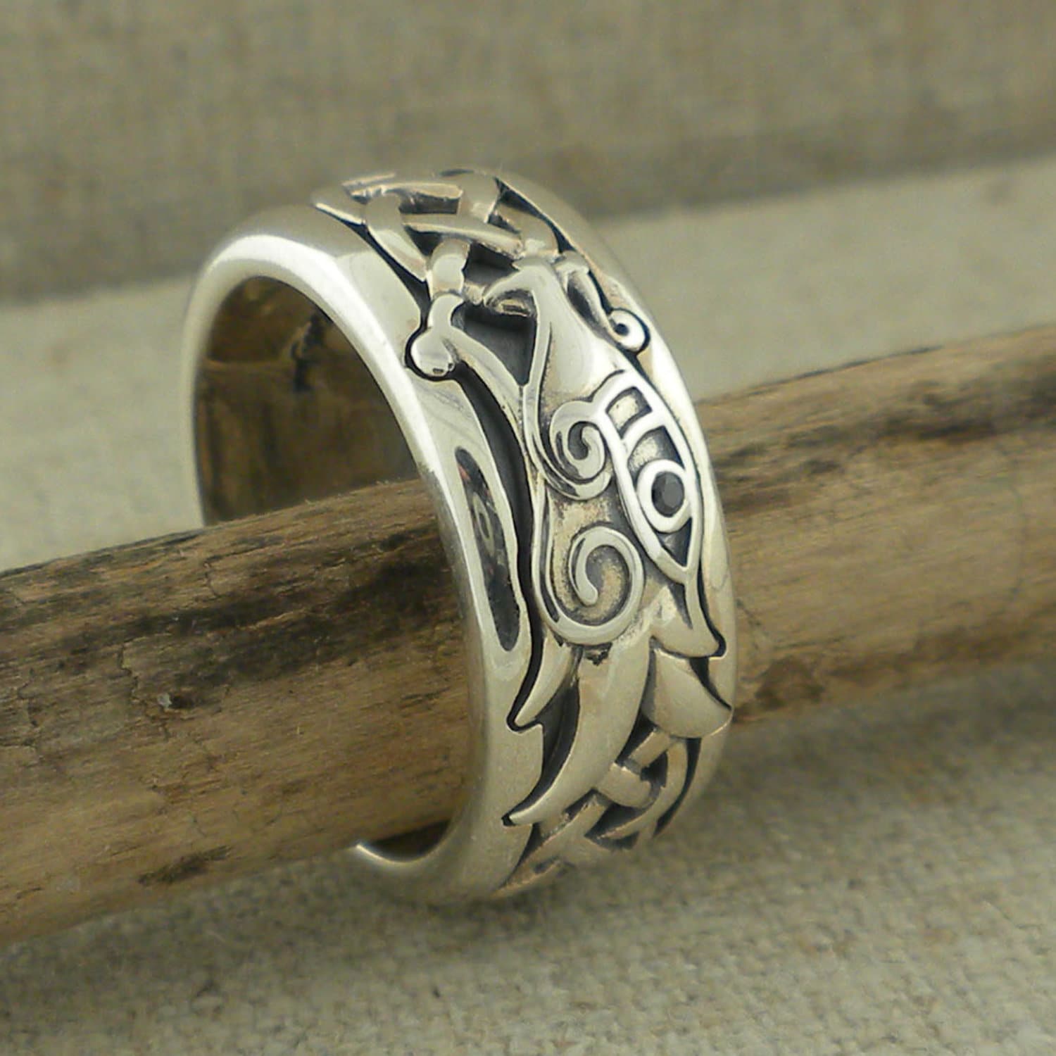 Sterling Silver Celtic Knot Dragon Triquetra Ring - Mythological Band Ring In Sizes 4-15, Sz 15 Shown