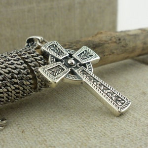 Heavy Sterling Silver Irish Celtic Cross Necklace - 20" Chain Solvar ...