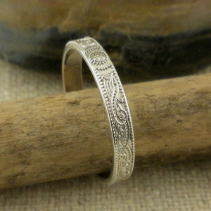 Sterlingzilver .925 Irish Celtic Warrior Shield-trouwring gemaakt in Ierland door Boru 3,2 mm brede Ierse trouwring in doos, gepolijste afwerking