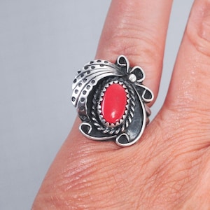 Vintage Navajo Sterling Silver Coral Ring