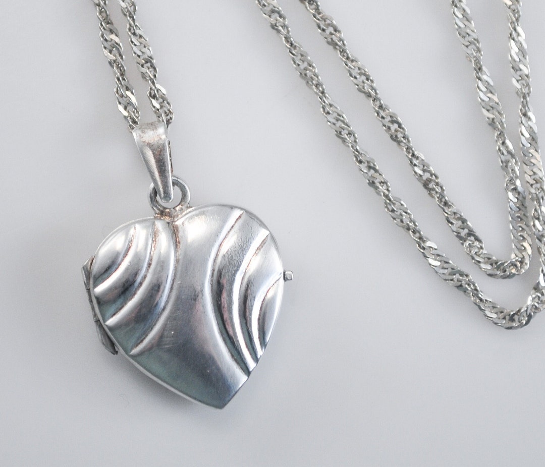 Sterling Silver Heart Locket Necklace - Etsy