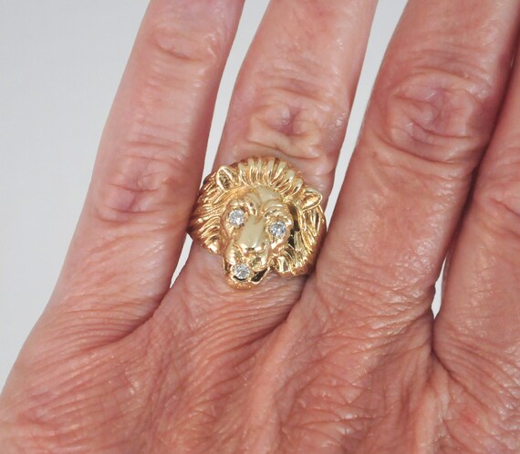14K Gold Diamond Lion Head Ring - image 9