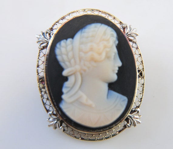 Antique 14K Gold Cameo on Black Stone Brooch - image 3