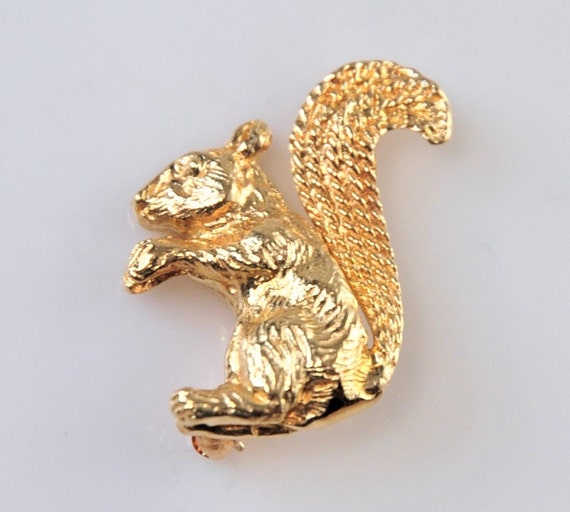 14K Gold Squirrel Brooch Pin - image 1