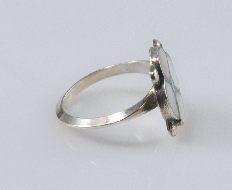 Signed Zuni Sterling Silver Ring Size 7