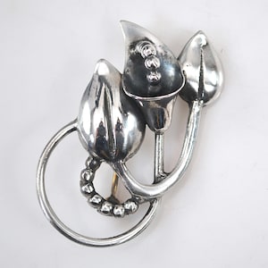 Vintage Sterling Silver Lily Brooch