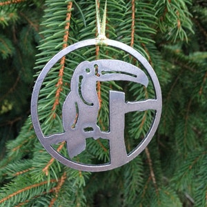 Toucan Metal Ornament, Zoo Animal, Wild Animal Decor, Christmas Ornament, Holiday Decoration
