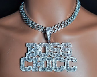 Collana con ciondolo con lettere/parole personalizzate popolari, girocollo con targhetta personalizzata con nome personalizzato Bling ghiacciato, gioielli da ballo, gioielli per feste Hip Hop, regalo per lei/lui