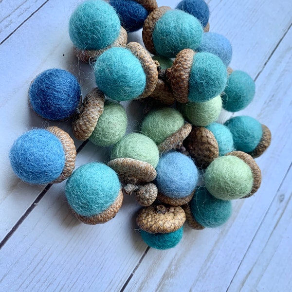 Acorn decor, Farmhouse inspired acorns, needle felted acorns, blue seaside acorns, felt acorns