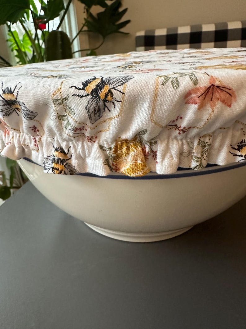 Bee Decor Sourdough Bowl Cover: Reusable Cotton Bread Proofing