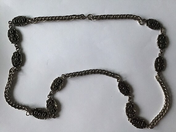 Long brutalist design, silver tone necklace featu… - image 3