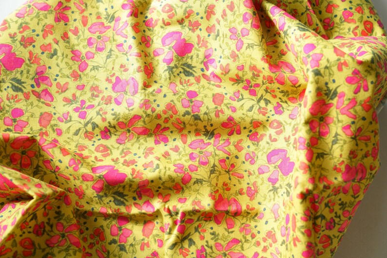 Designer Fabric Clearance/fabric Destash/fat Quarter/laurua Gunn/garden