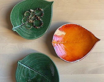 Handmade ceramic leaf shape jewelry dish