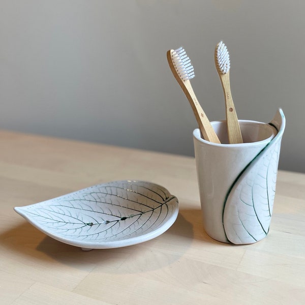 set of handmade leaf imprinted ceramic toothbrush holder and soap dish, bathroom utensil holder, artisticaly designed bathroom accessories,