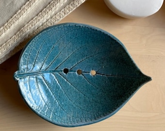 ceramic soap dish leaf shaped with holes, leaf print blue ceramic soap holder with drainage