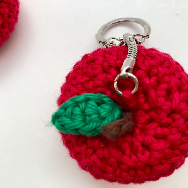 Crochet Apple Key Chain Gift Idea For Teacher Apple Zipper Charm Apple Plushie Miniature Apple Soft Toy Crocheted Plushie Gift for Kid