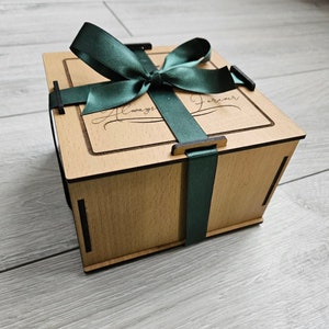Kocham Cię napisane w 100 językach | Pudełko prezentowe ze 100 sercami | Pudełko miłosne | Pudełko cięte laserowo | Pliki do grawerowania | NATYCHMIASTOWE POBIERANIE