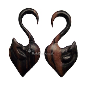 A Pair of Ebony Wood Hearts Hook Organic for Stretched Ears Gauges Plug Body Lobe
