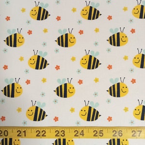Bumble Bees and Flowers 9092/1918 Cotton Quilting Fabric 1/2 YARD