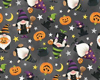 Gnomes Night Out Gnome Toss Cinza 24662-95 Tecido acolchoado de algodão 1/2 JARDA