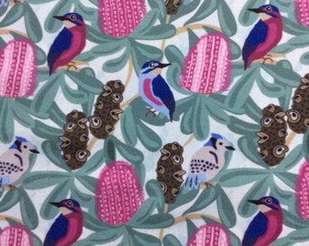 Tecido de quilting de algodão botânico doce com pássaros australianos e Banksia 1/2 JARDA