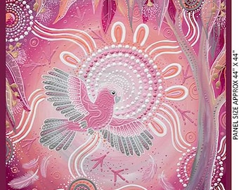 Könnte beinhalten: Ein lebendiges Kunstwerk mit einem rosa und grauen Vogel im Flug, vor dem Hintergrund stilisierter Blätter und eines Sonnenmotivs. Das Design verwendet strukturierte Schichten mit weißen und rosa Punkten und Linien. Panelgröße ca. 112 cm x 112 cm.