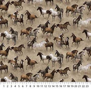 Frontier Stonehenge Horses Small Tan 25182-14 Quiltkatoen 1/2 YARD