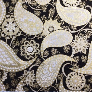 Jubilee Floral Floral Black e Oro Metallic Oisley Cotone Quilting Tessuto 1/2 YARD