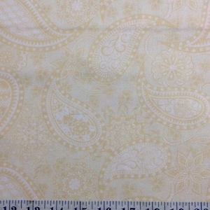 Jubilee Floral Crema Paisley Cotone Quilting Tessuto 1/2 YARD