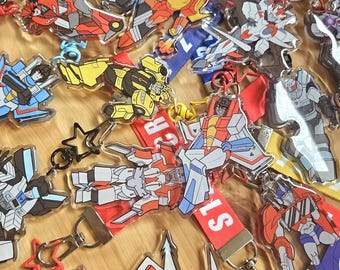 PREORDER TRANSFORMERS 2.5 inch Charms with Lanyards - Wristlet