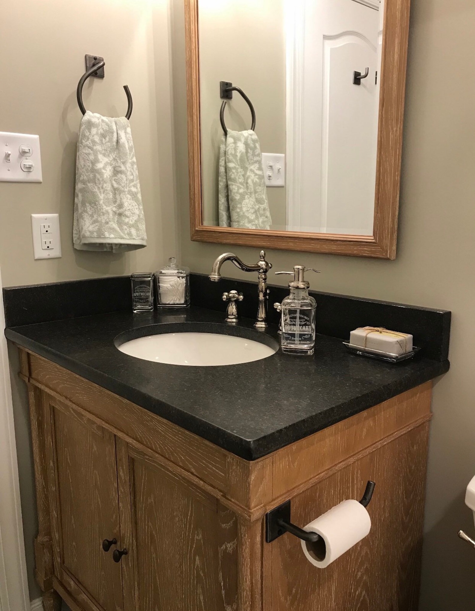 Modern Farmhouse 4 Piece Bathroom Hardware Set Towel Bar - Etsy