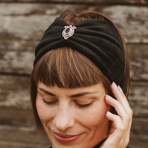 hoffelijkheid Zwart radium Black stone headband - Etsy Nederland