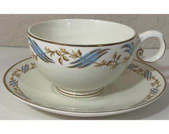Vintage Mid-Century Hall China Harmony House Arlington Teacup & Saucer Sets Fine Dinnerware Set of 4 Floral Pattern Gold Trim Made In U.S.A.
