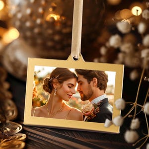 8 Pcs Christmas Acrylic Gold/Red Photo Frame Ornaments for Display Picture, 3 x 2 inch Festive Hanging Decoration