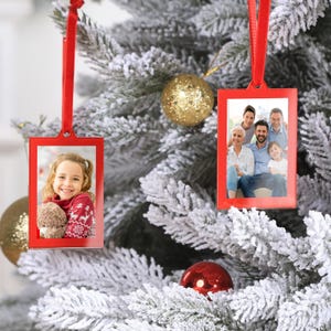 8 Pcs Christmas Acrylic Red Photo Frame Ornaments for Display Picture, 2 x 3 inch Festive Hanging Decoration