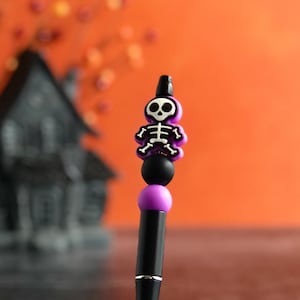 Spooky Skeleton Beaded pen, Halloween Pen, Trick-or-Treat Gift, Cute Purple Skeleton Pen, ballpoint pen, journal pen, fun pen