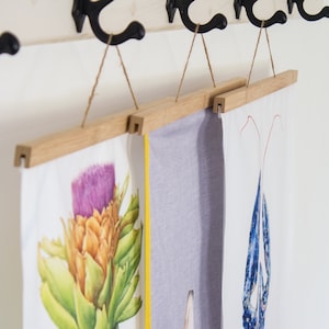 Tea towel, fabric, tapestry hanger, wall hanger frame in sustainable bamboo