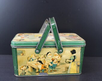 Antique Walt Disney lunch pail snow white and the seven dwarfs.