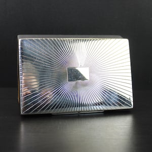 Scatola porta-sigarette placcata in argento Art Déco di Lutz & Weiss.