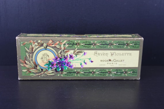 Art Nouveau Floral Soap Box by Roger Gallet. - Etsy