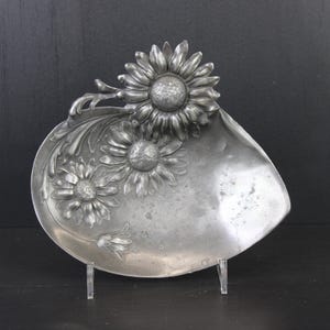 Vide-poche à fleurs Art nouveau par WMF