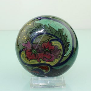 Art Nouveau Dutch earthenware small round box by Gouda plateel.