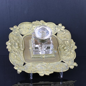 Art Nouveau bloemen messing bronzen inktpot.